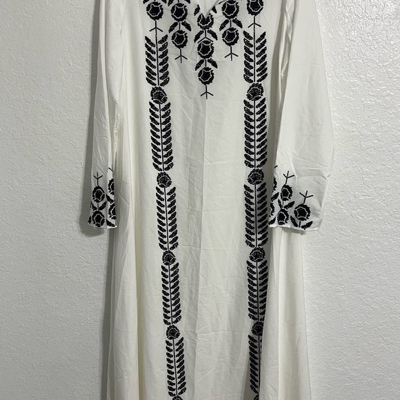 Shein White Floral Print Black  Maxi Dress Long Sleeve Size L Line A #295 - Picture 1 of 8